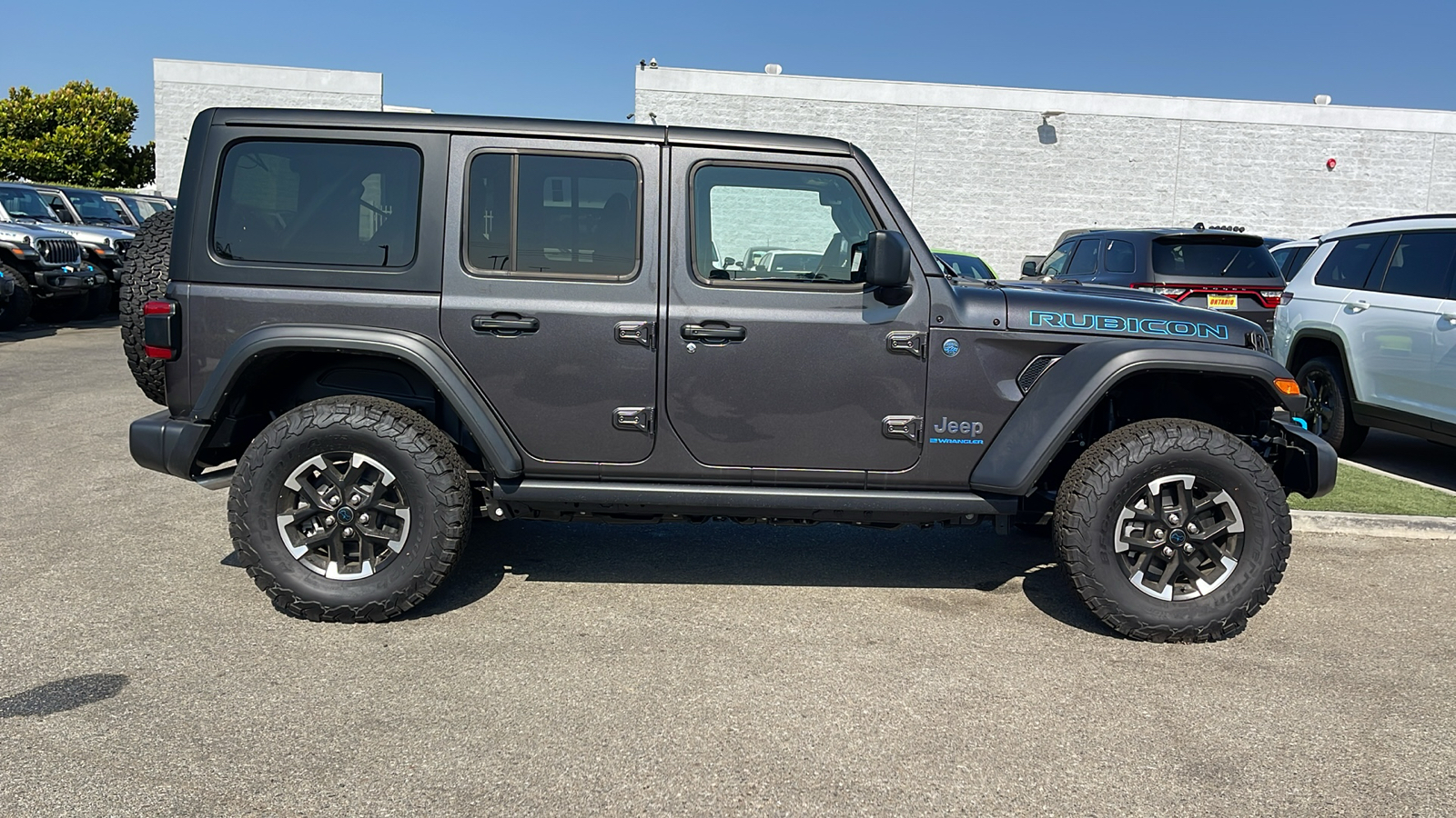 2024 Jeep Wrangler 4xe Rubicon 2