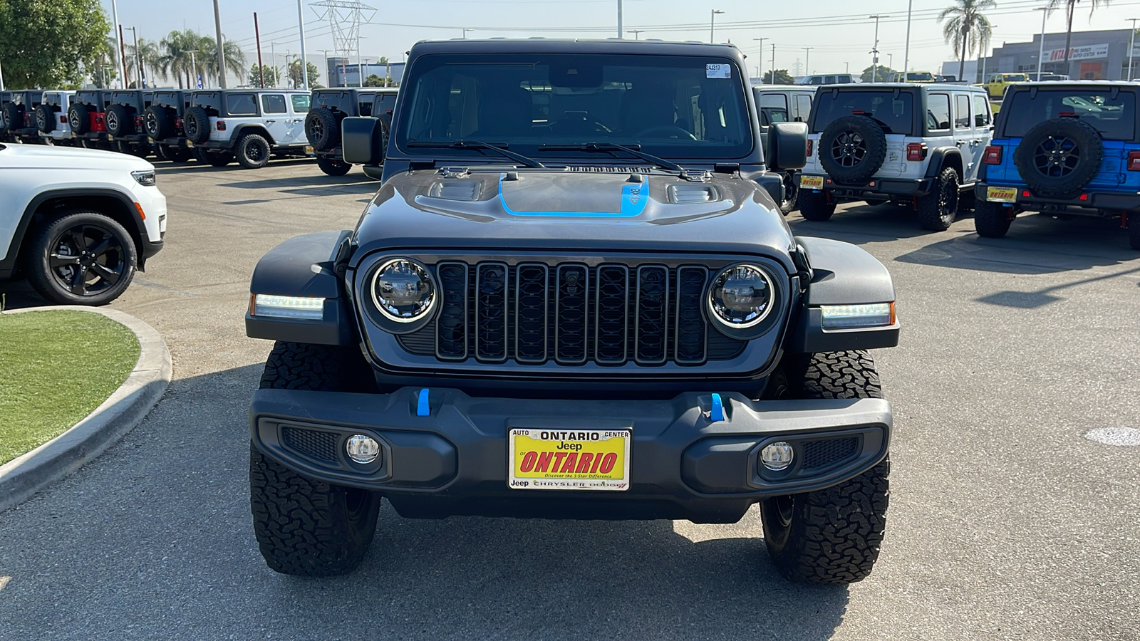 2024 Jeep Wrangler 4xe Rubicon 8