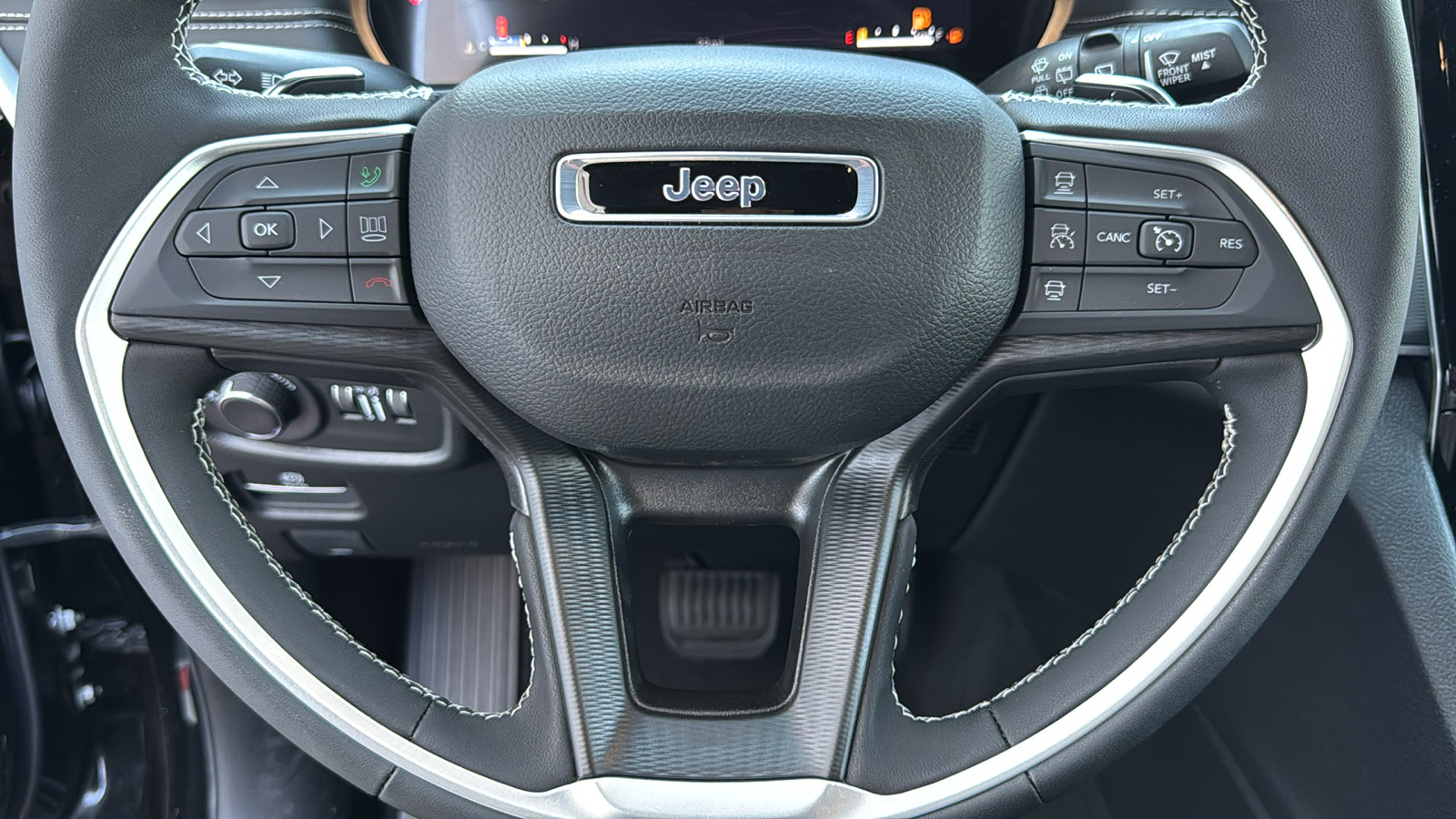 2024 Jeep Grand Cherokee L Altitude X 18