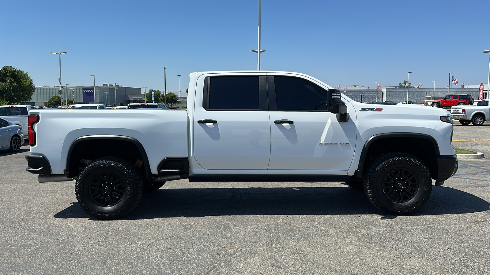 2024 Chevrolet Silverado 2500HD ZR2 3