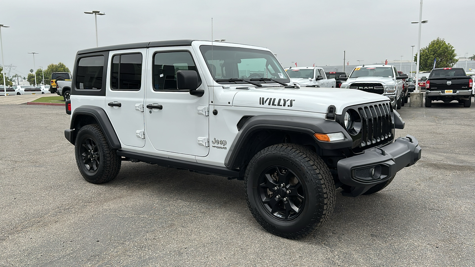 2020 Jeep Wrangler Unlimited Willys 1