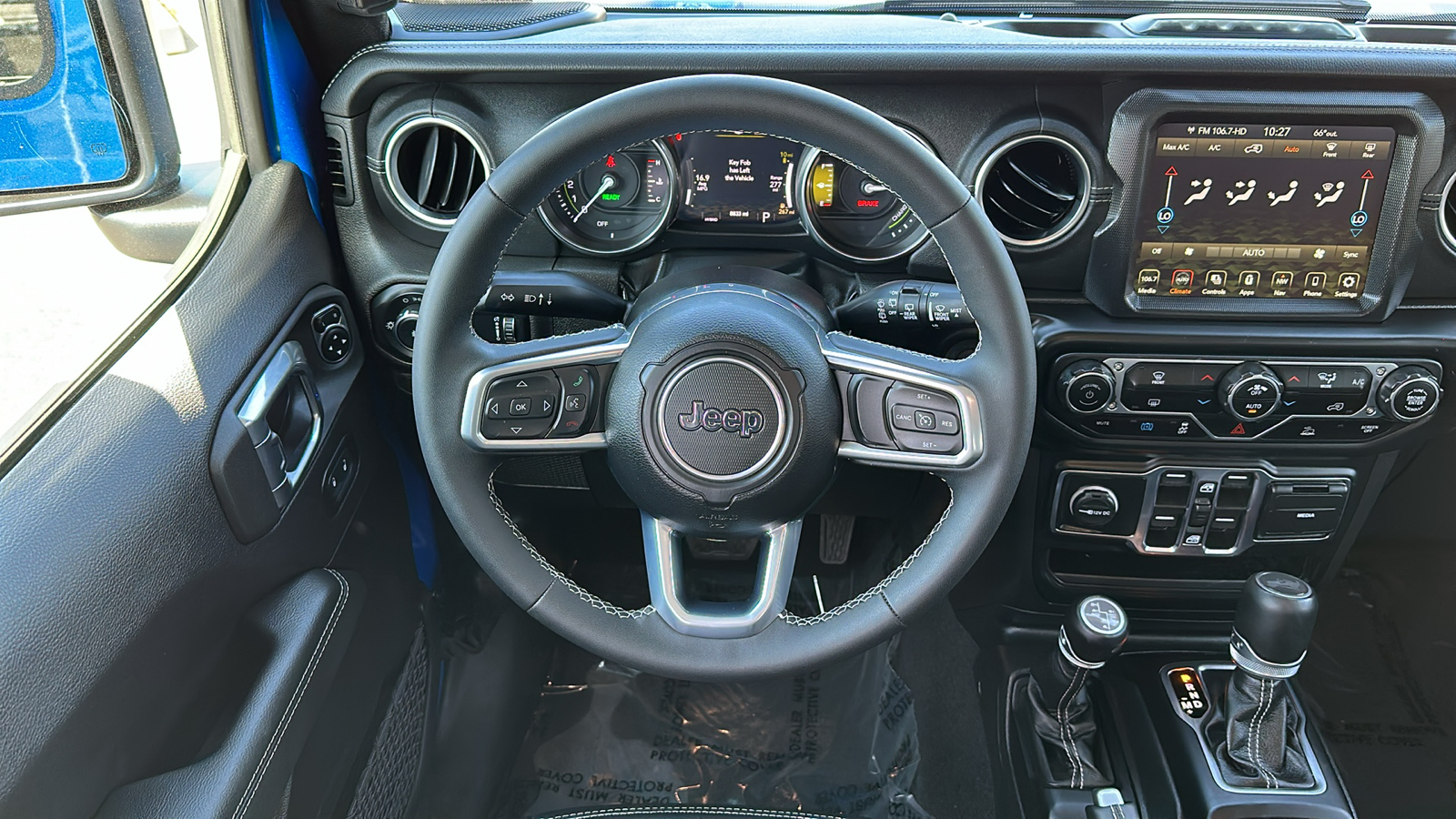 2023 Jeep Wrangler Sahara 4xe 12