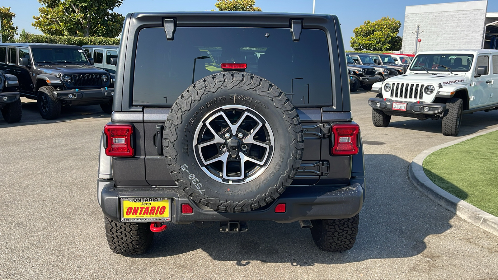 2024 Jeep Wrangler Rubicon 4