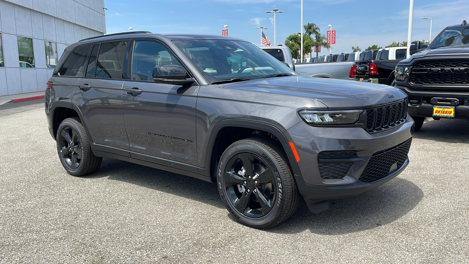 2024 Jeep Grand Cherokee Altitude X 1