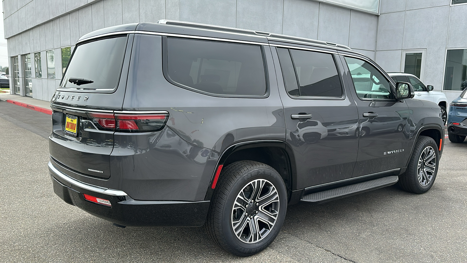 2024 Jeep Wagoneer Series II 4