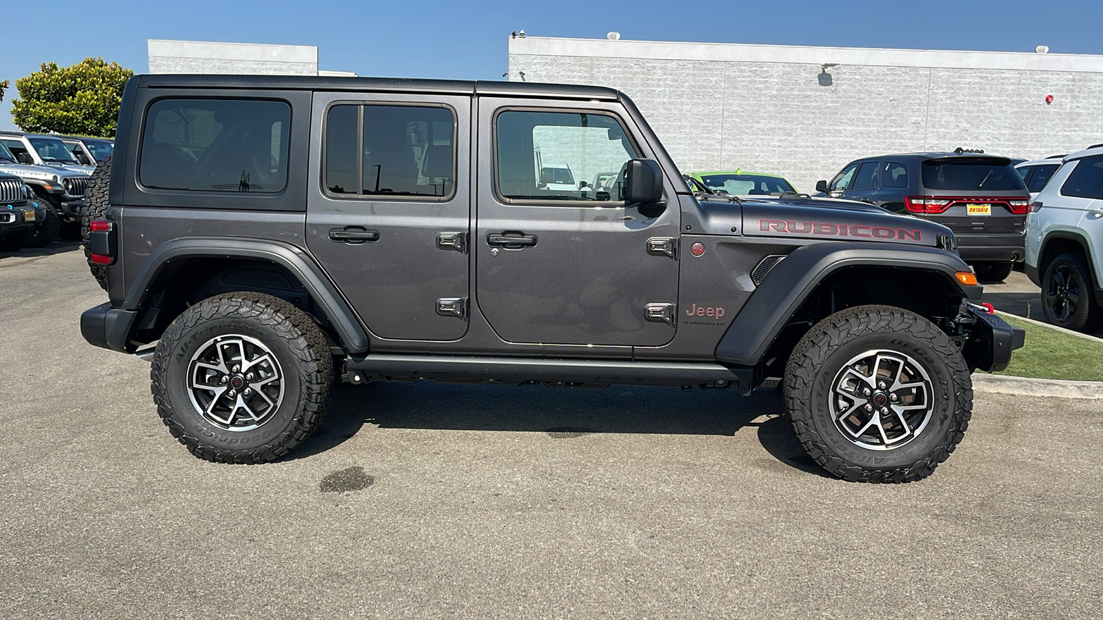 2024 Jeep Wrangler Rubicon 2