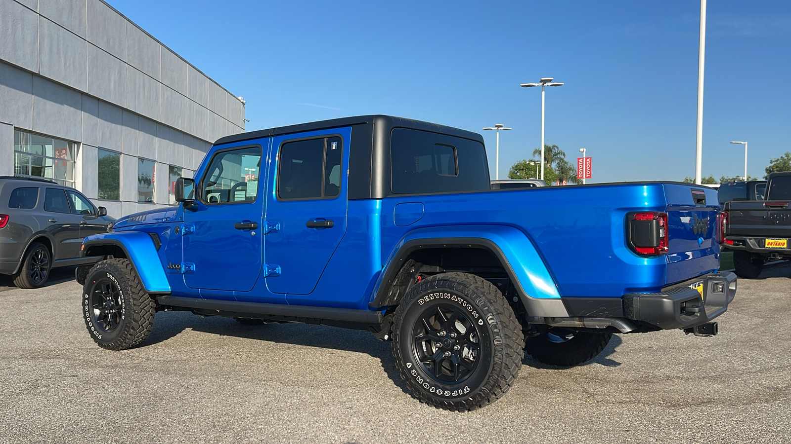 2024 Jeep Gladiator Willys 5