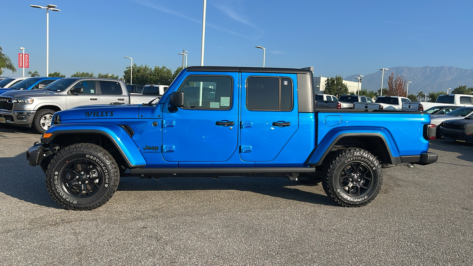 2024 Jeep Gladiator Willys 6