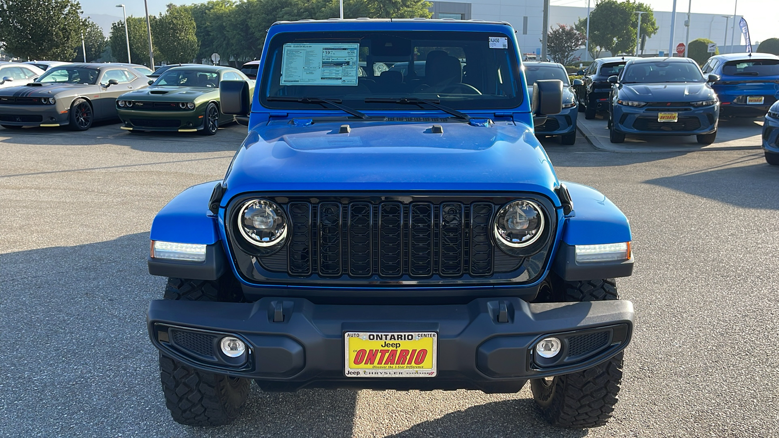 2024 Jeep Gladiator Willys 8