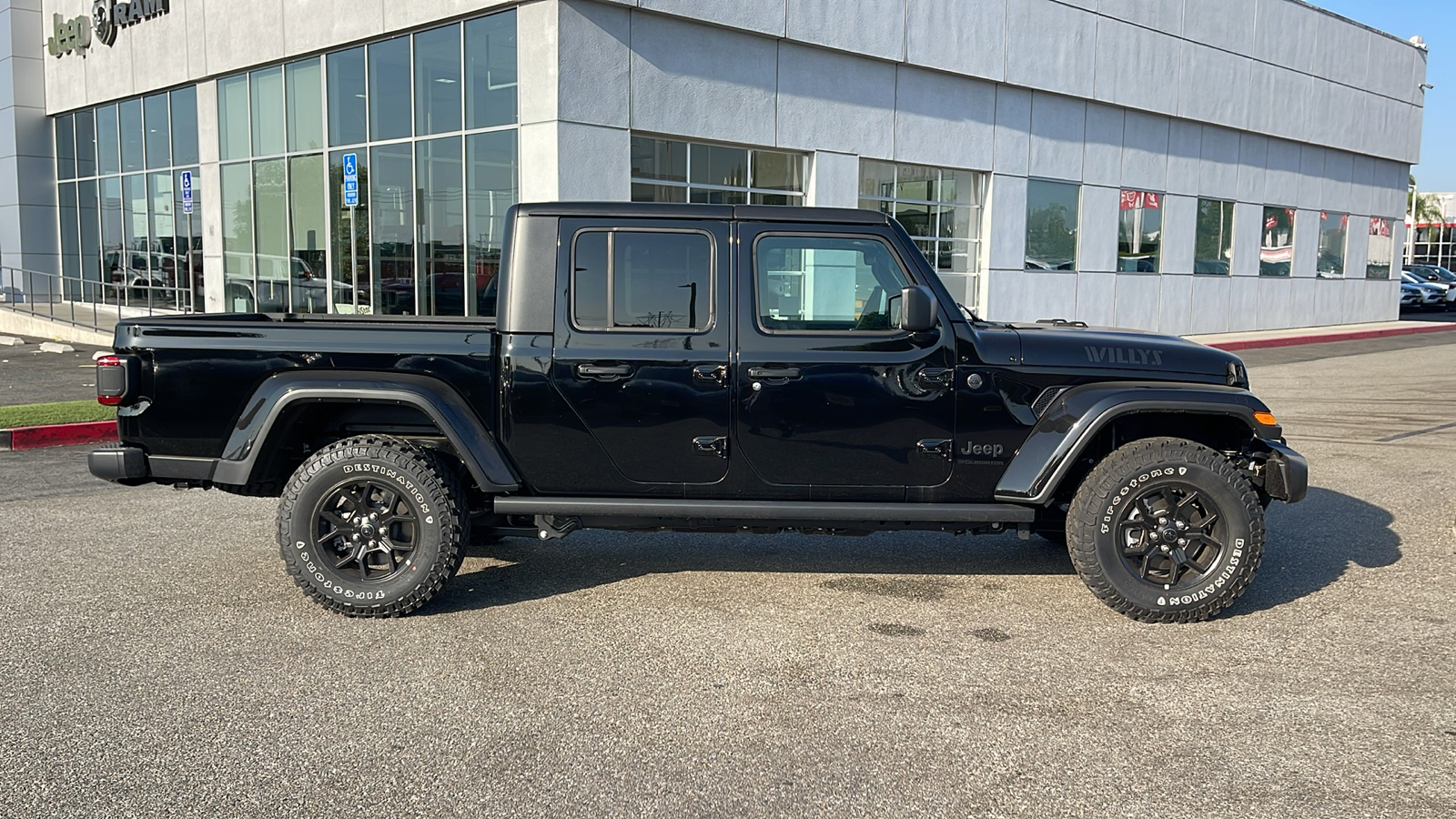 2024 Jeep Gladiator Willys 2