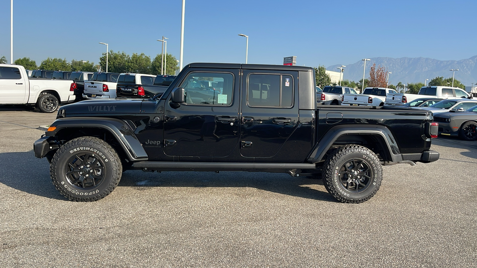 2024 Jeep Gladiator Willys 6