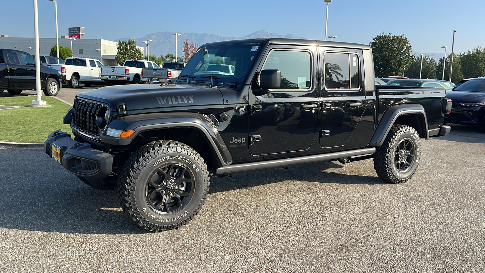 2024 Jeep Gladiator Willys 7