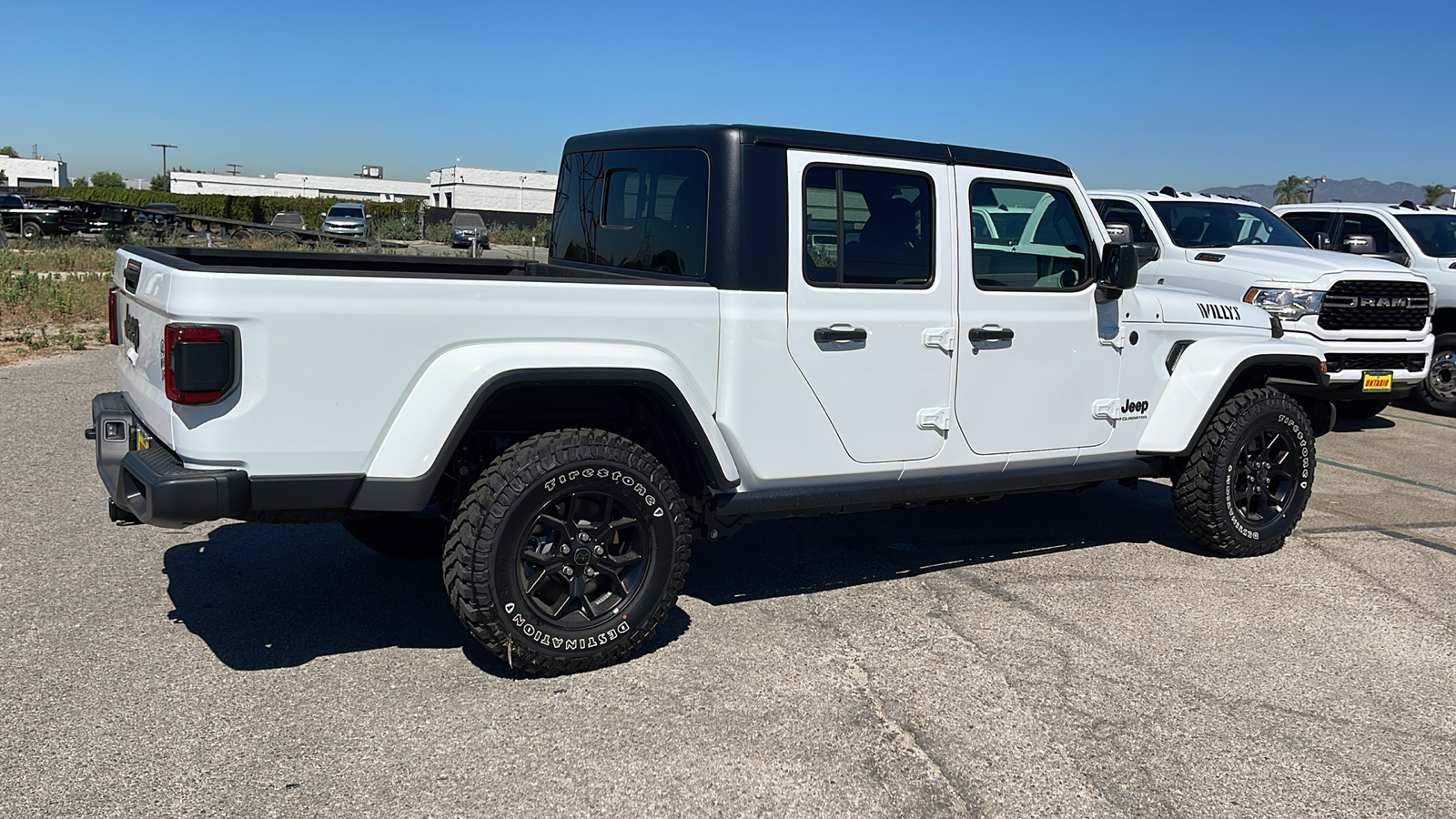 2024 Jeep Gladiator Willys 3