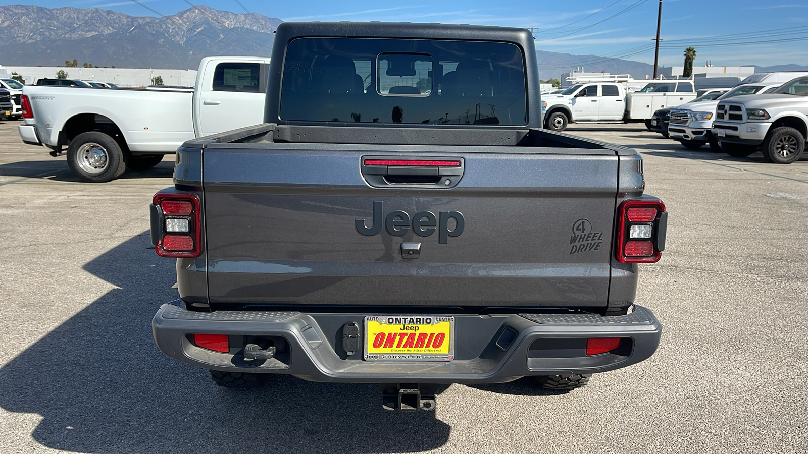 2024 Jeep Gladiator Willys 4