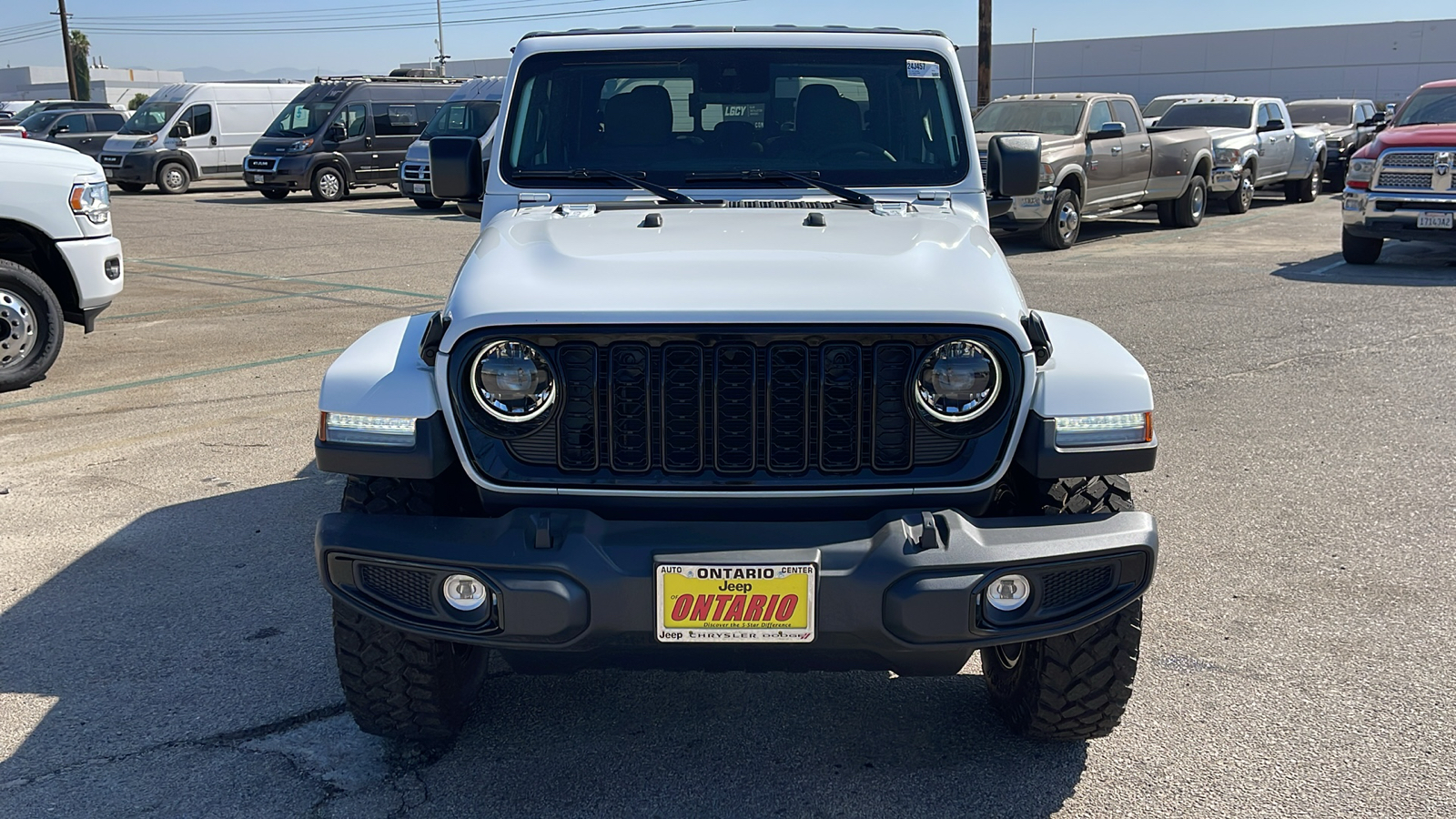 2024 Jeep Gladiator Willys 8