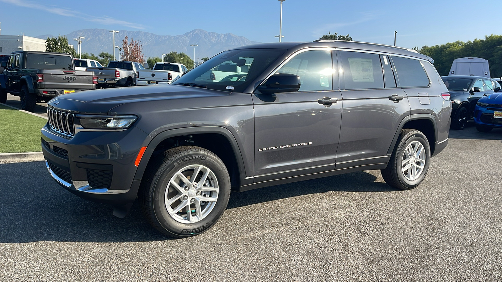 2024 Jeep Grand Cherokee L Laredo 7