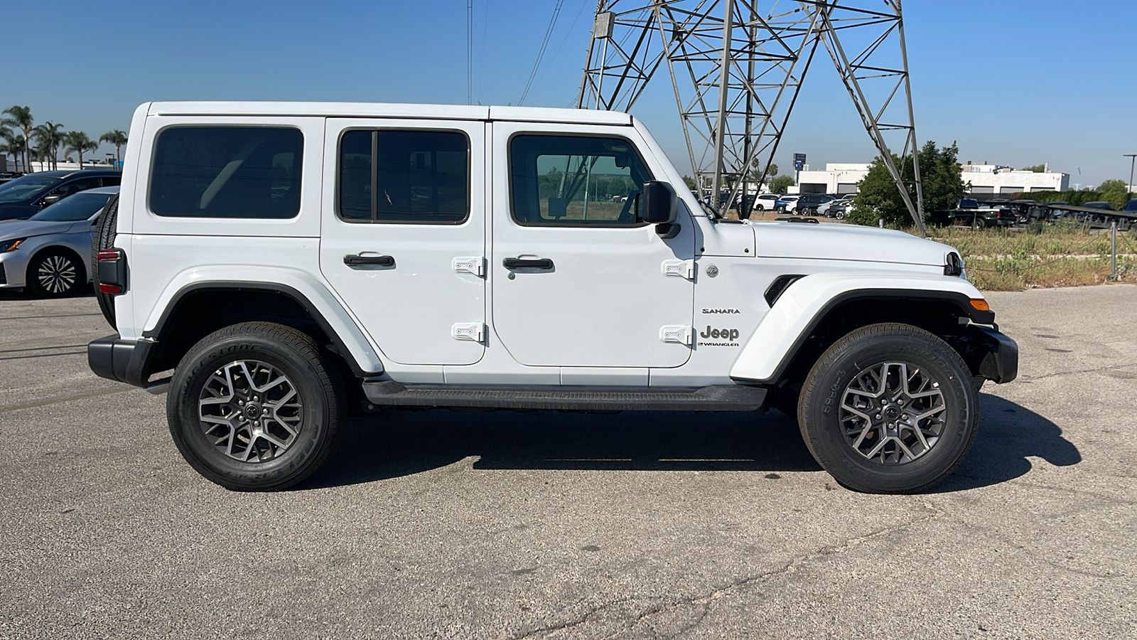 2024 Jeep Wrangler Sahara 2