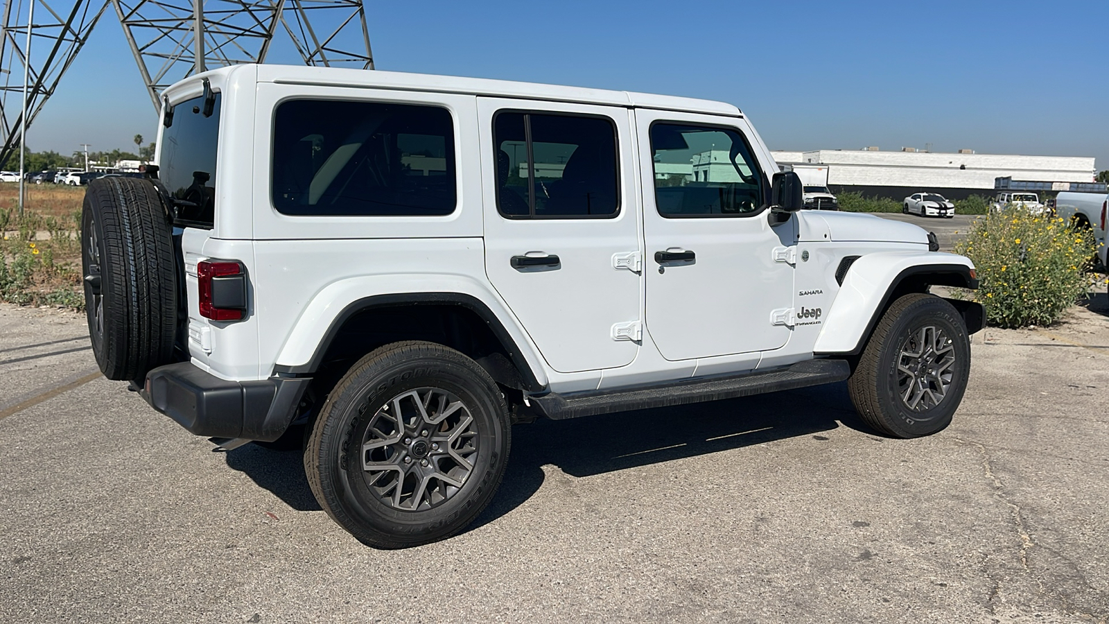 2024 Jeep Wrangler Sahara 3