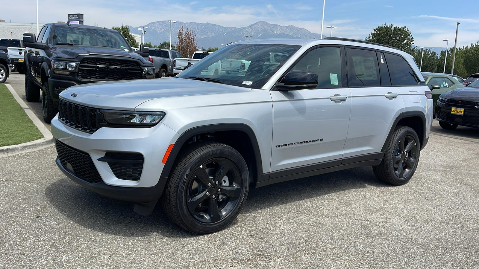 2024 Jeep Grand Cherokee Altitude X 7