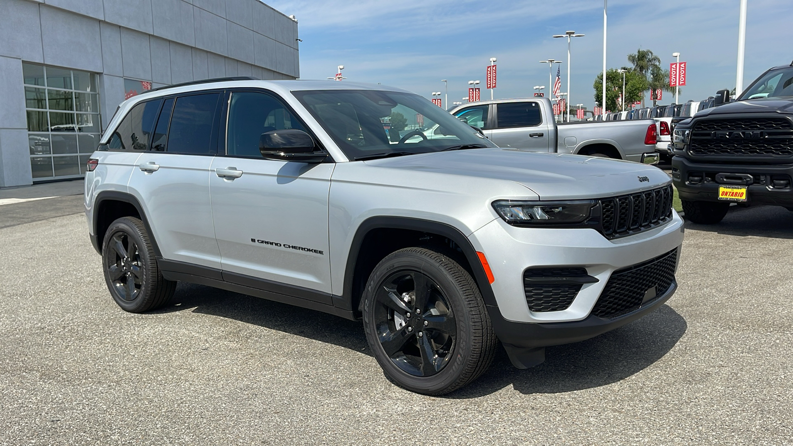 2024 Jeep Grand Cherokee Altitude X 1