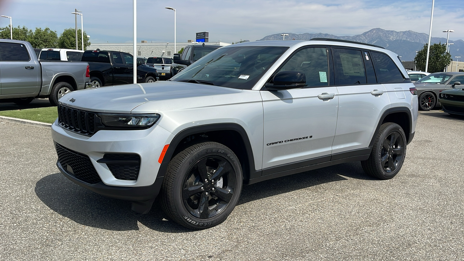 2024 Jeep Grand Cherokee Altitude X 7