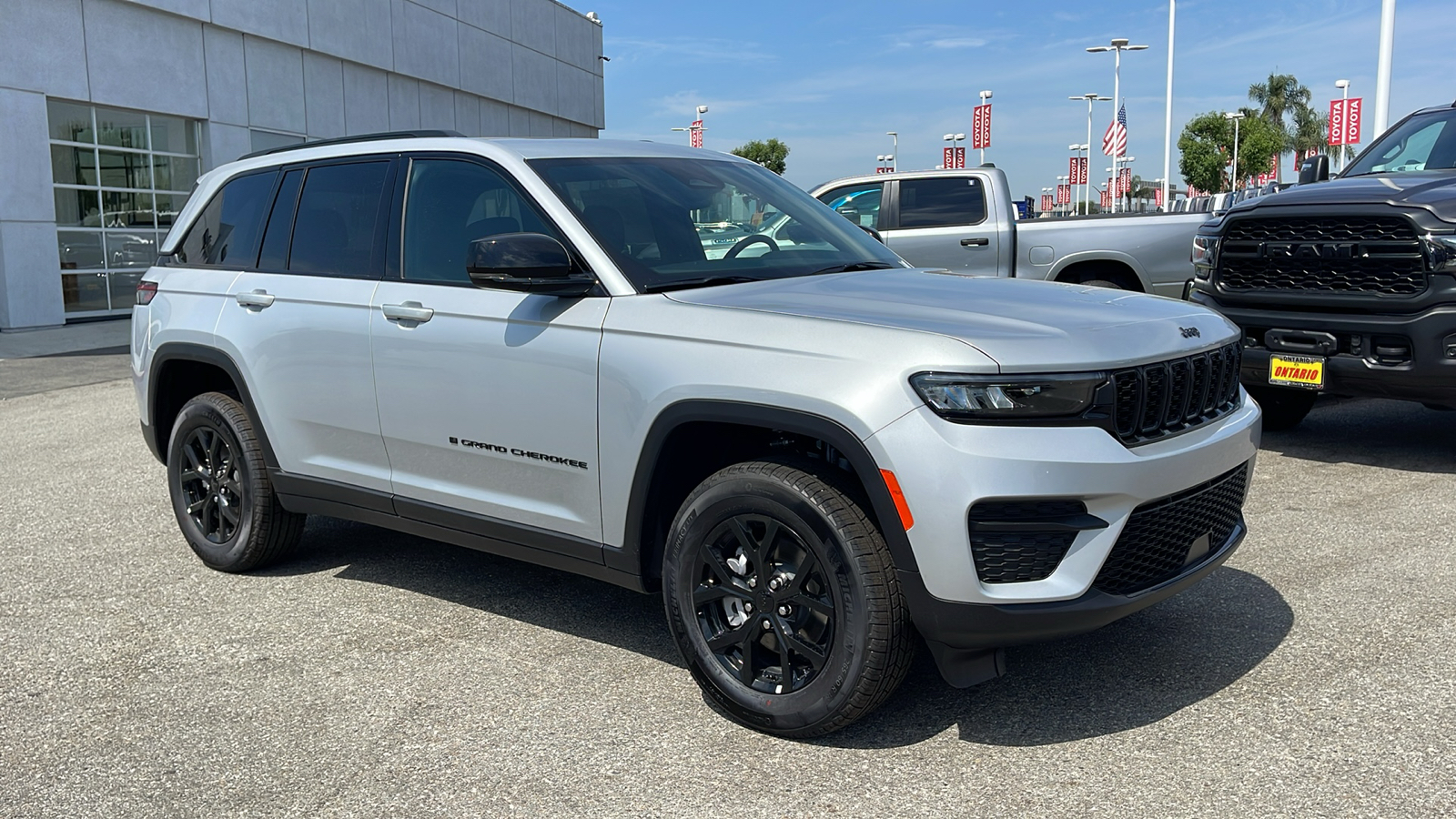 2024 Jeep Grand Cherokee Altitude X 1