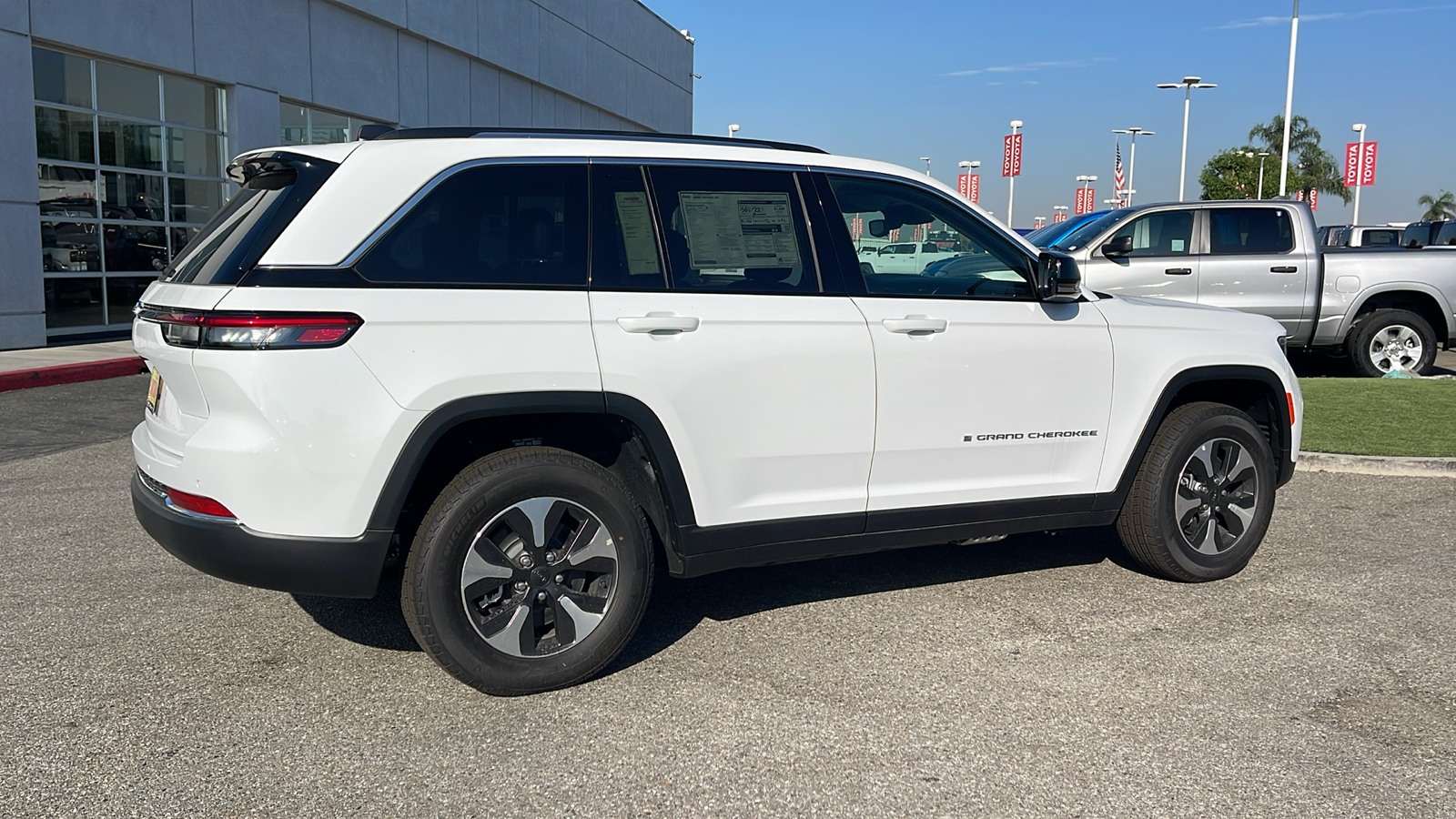 2024 Jeep Grand Cherokee 4xe  3