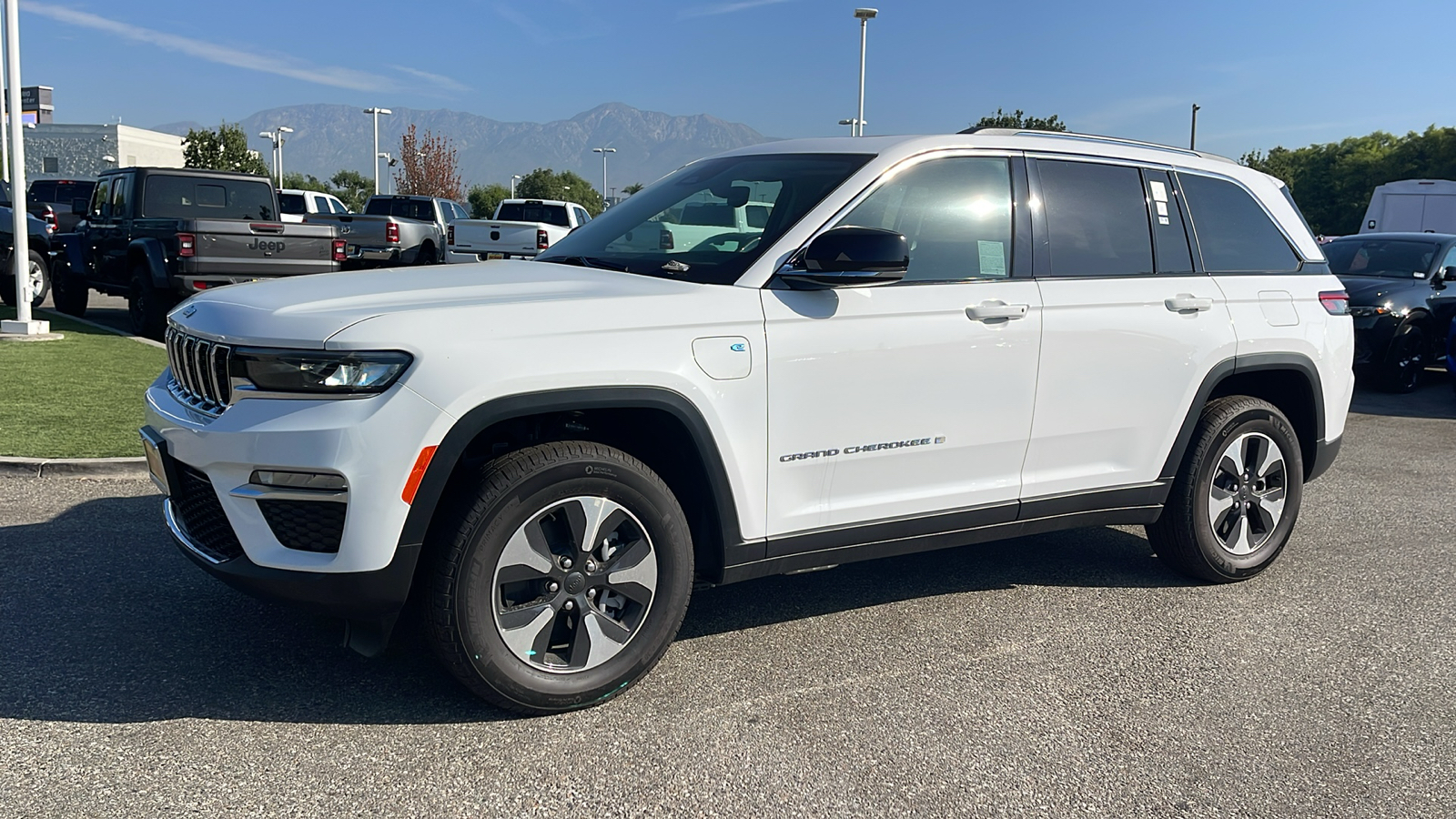 2024 Jeep Grand Cherokee 4xe  7