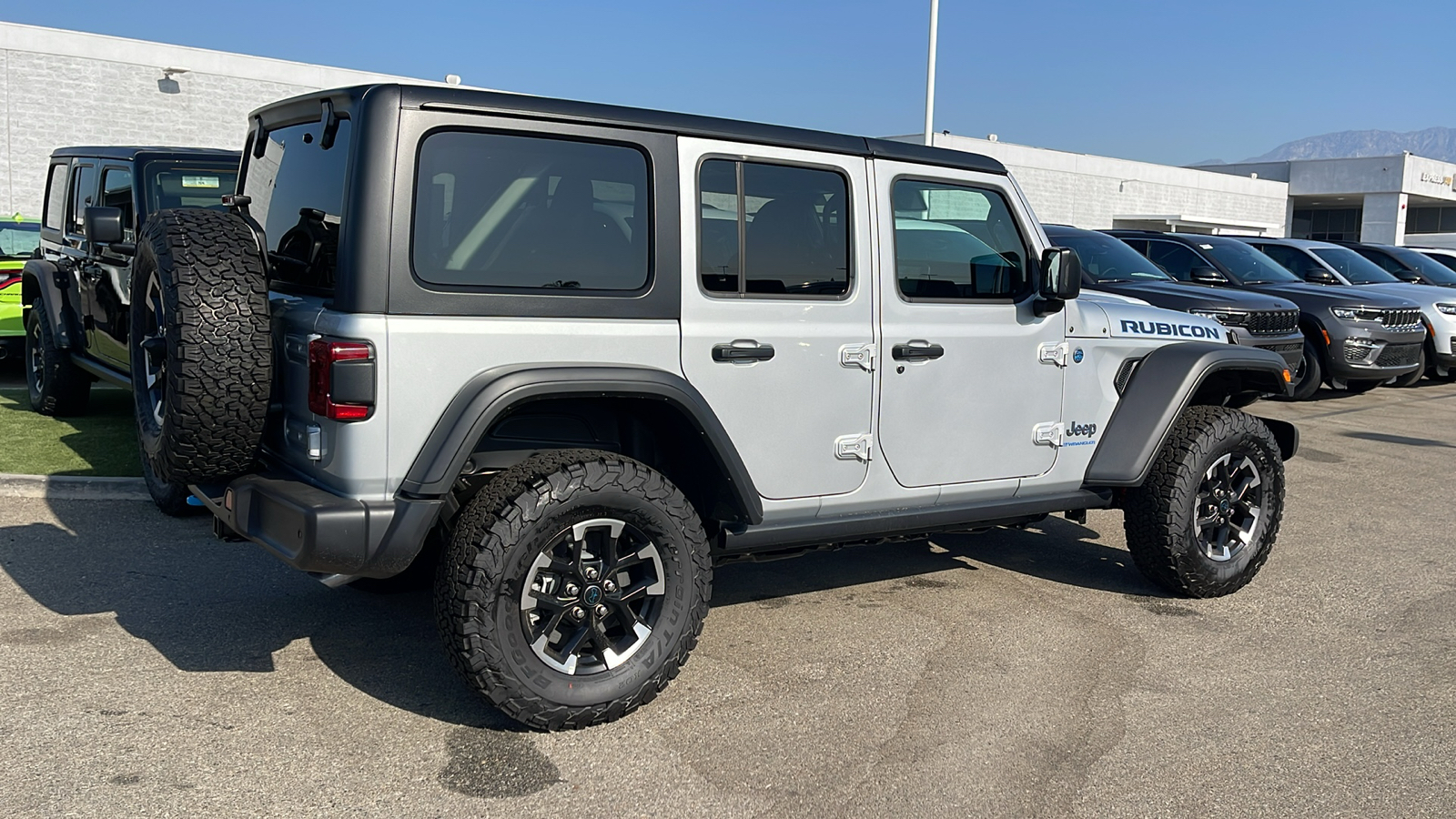 2024 Jeep Wrangler 4xe Rubicon 3