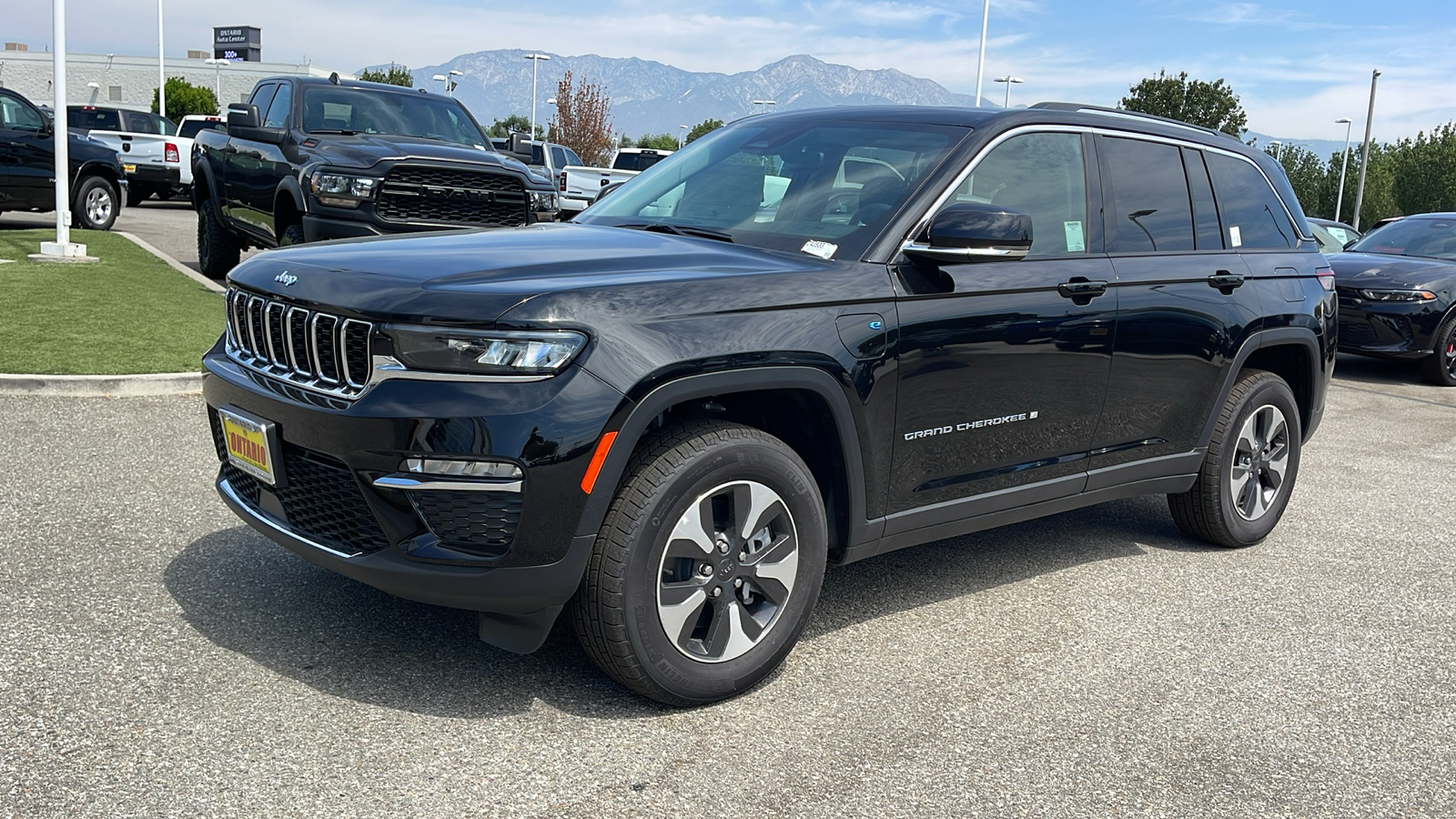 2024 Jeep Grand Cherokee 4xe  7