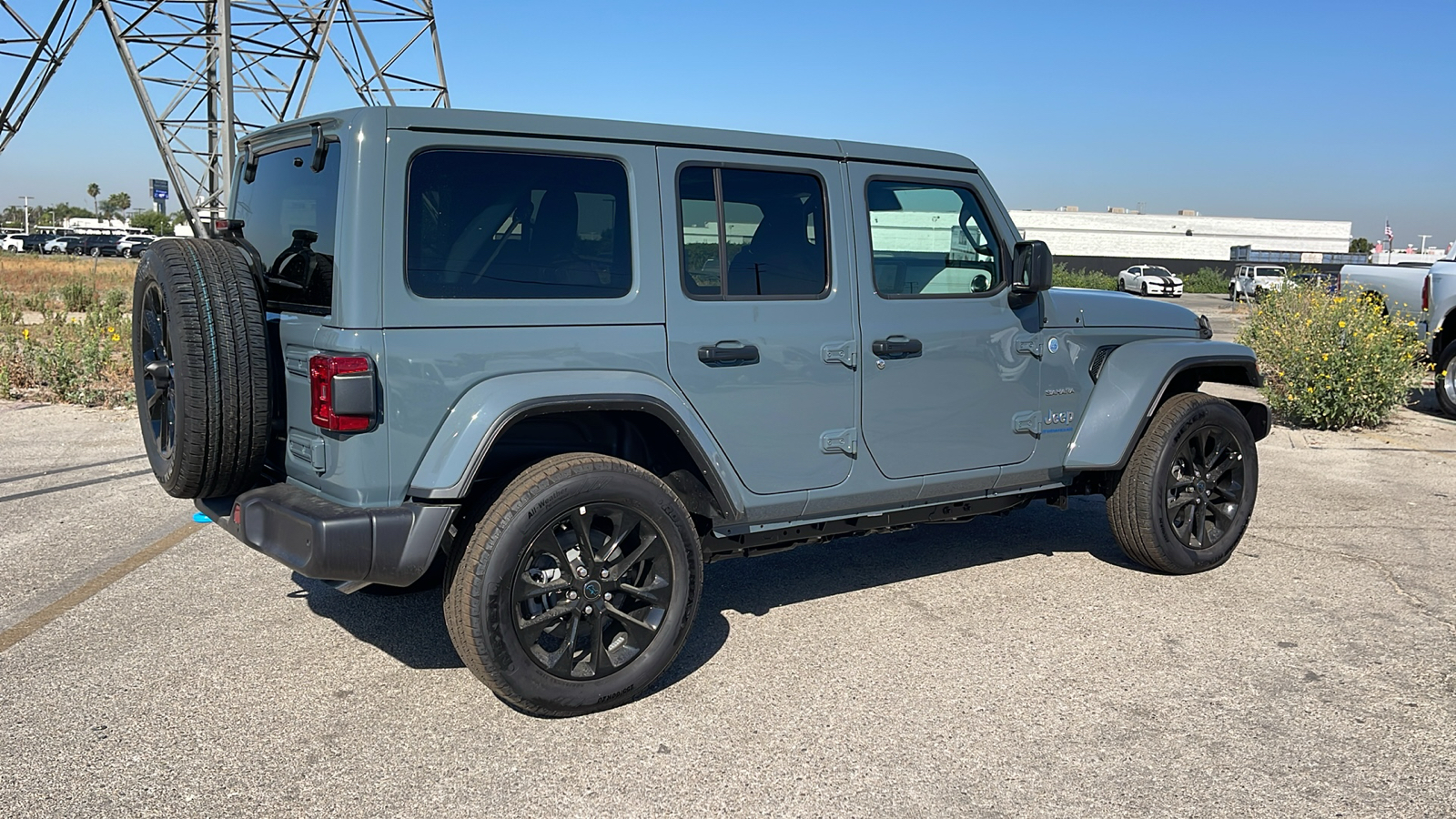 2024 Jeep Wrangler 4xe Sahara 3