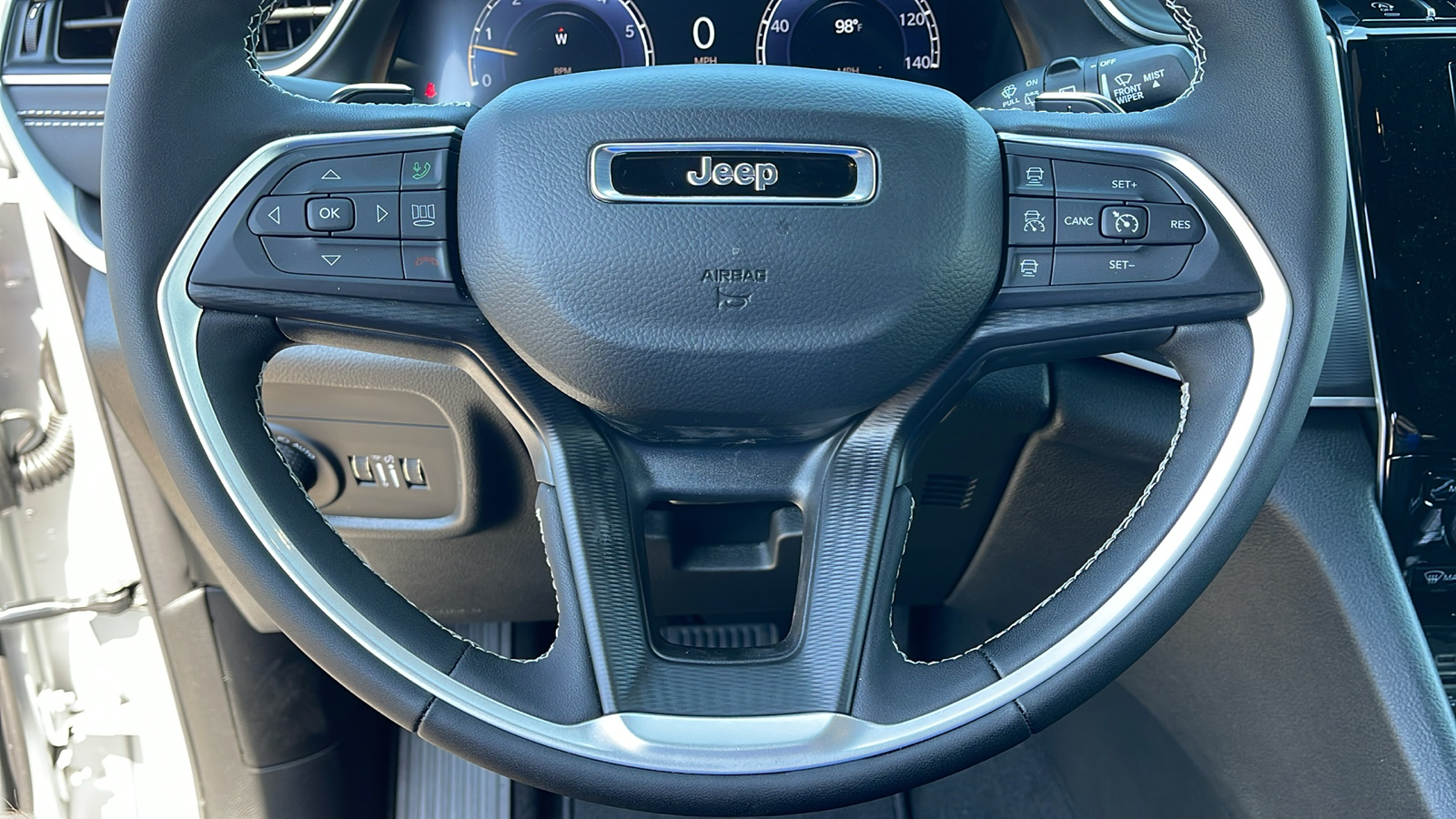 2024 Jeep Grand Cherokee Altitude X 20