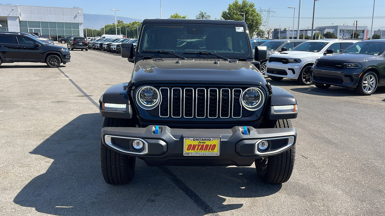 2024 Jeep Wrangler 4xe Sahara 8