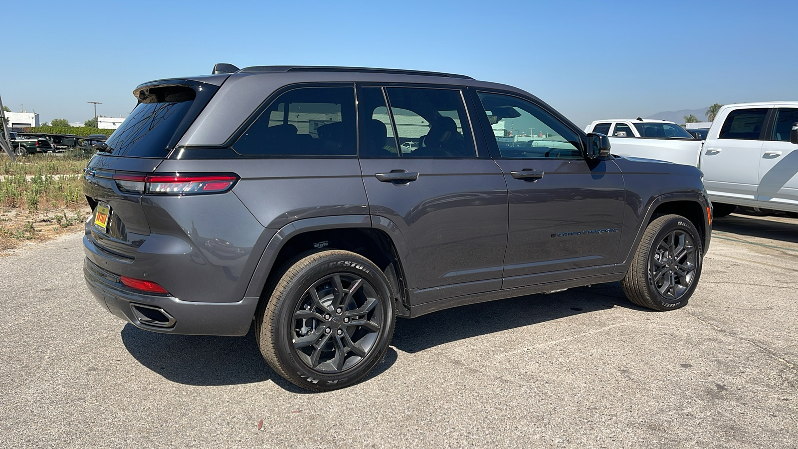 2024 Jeep Grand Cherokee 4xe Anniversary Edition 3