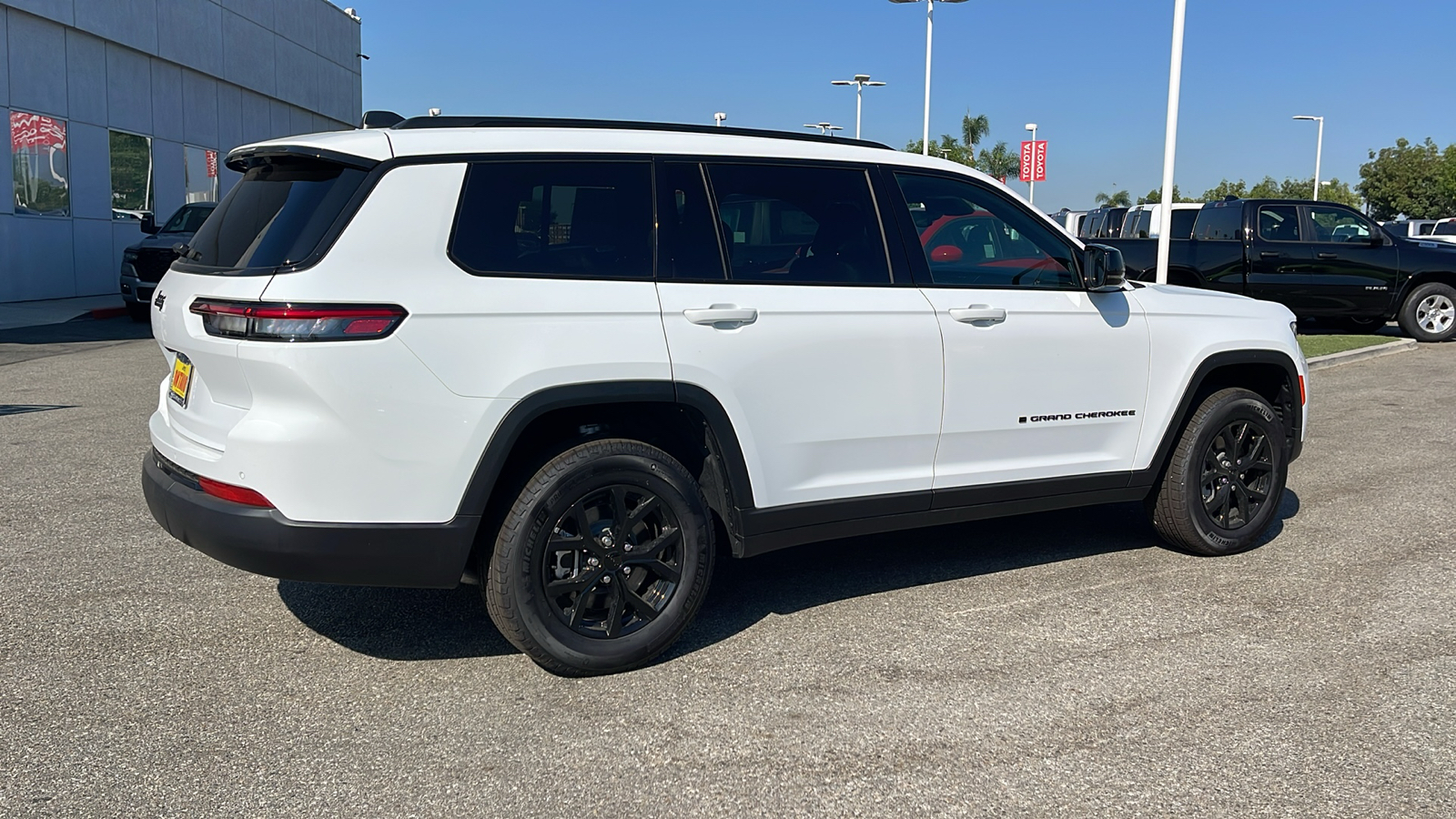 2024 Jeep Grand Cherokee L Altitude X 3