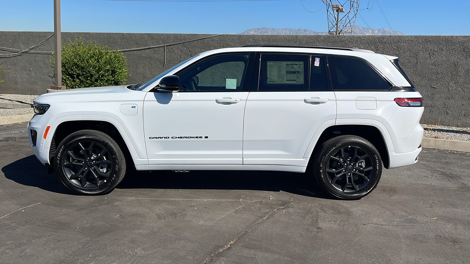 2024 Jeep Grand Cherokee 4xe Anniversary Edition 6