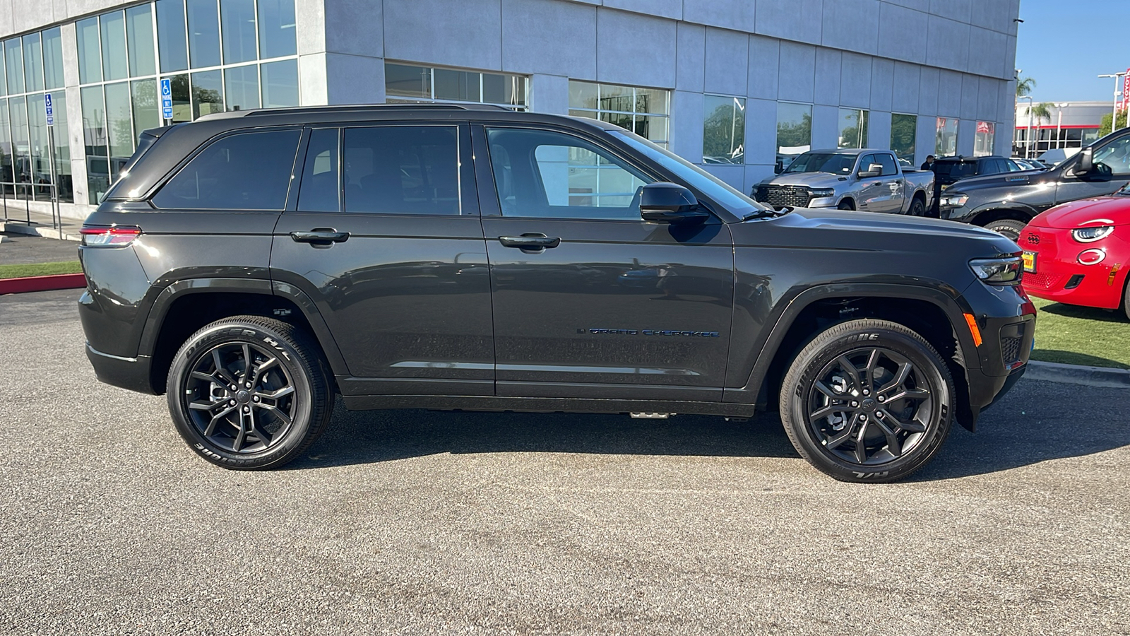 2024 Jeep Grand Cherokee 4xe Anniversary Edition 2