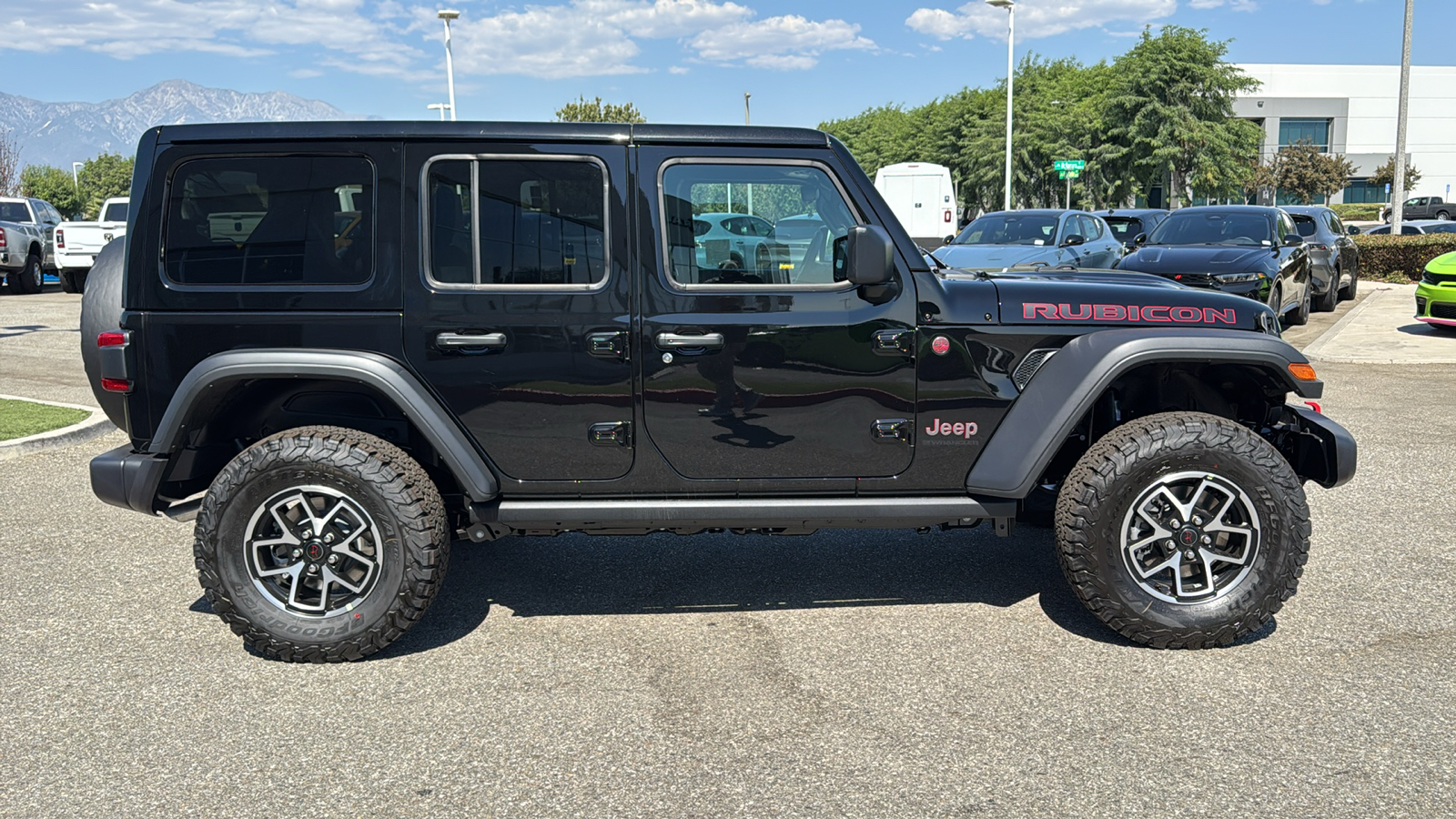 2024 Jeep Wrangler Rubicon 2