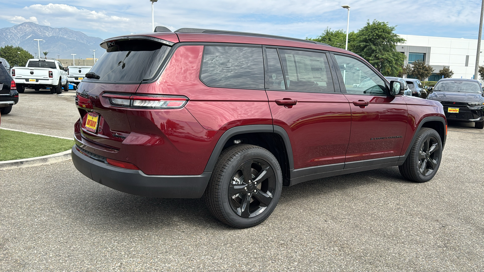 2024 Jeep Grand Cherokee L Limited 3