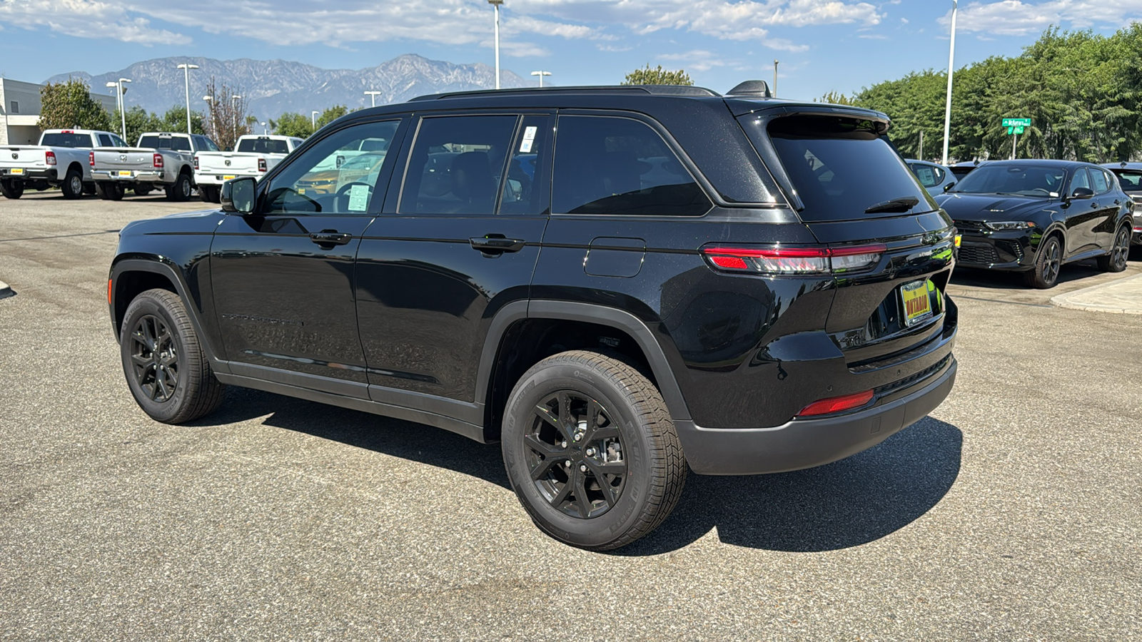 2024 Jeep Grand Cherokee Altitude 5