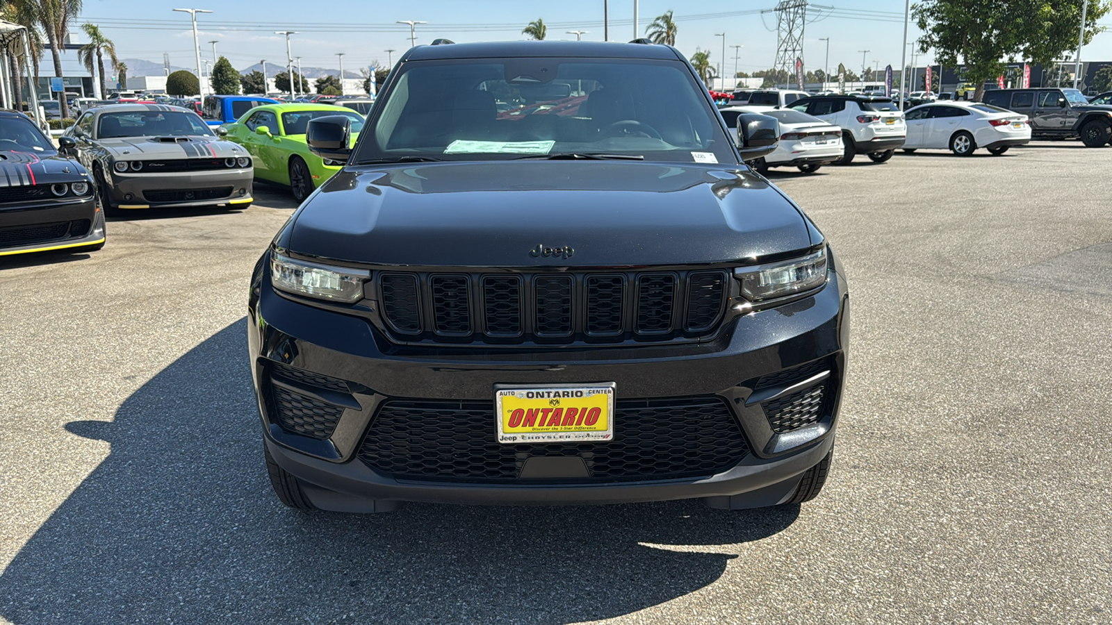 2024 Jeep Grand Cherokee Altitude 8