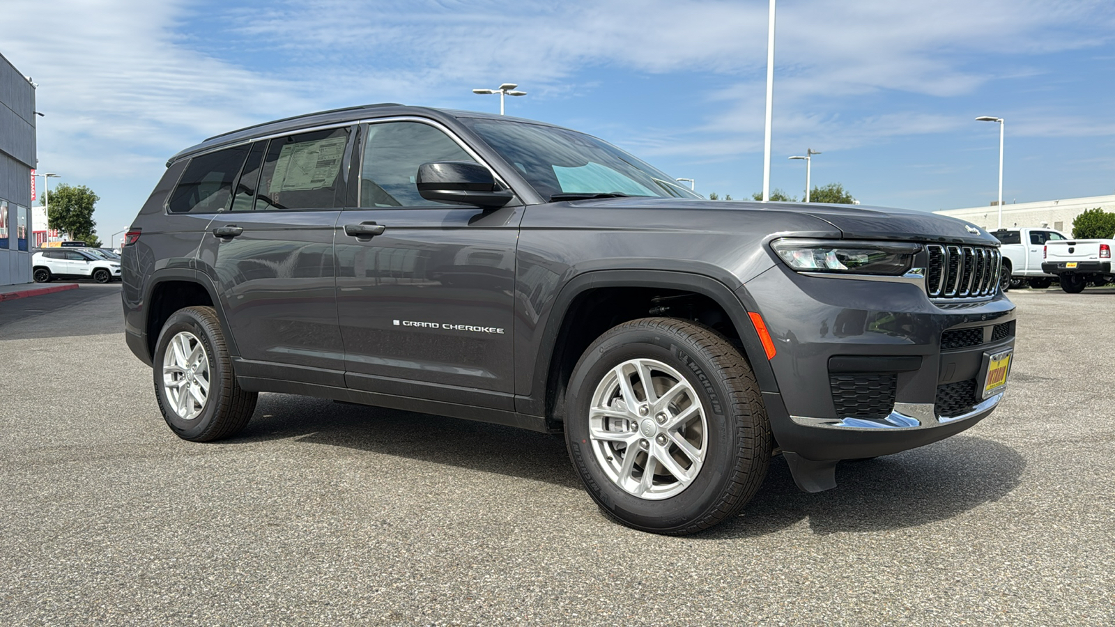 2024 Jeep Grand Cherokee L Laredo 1