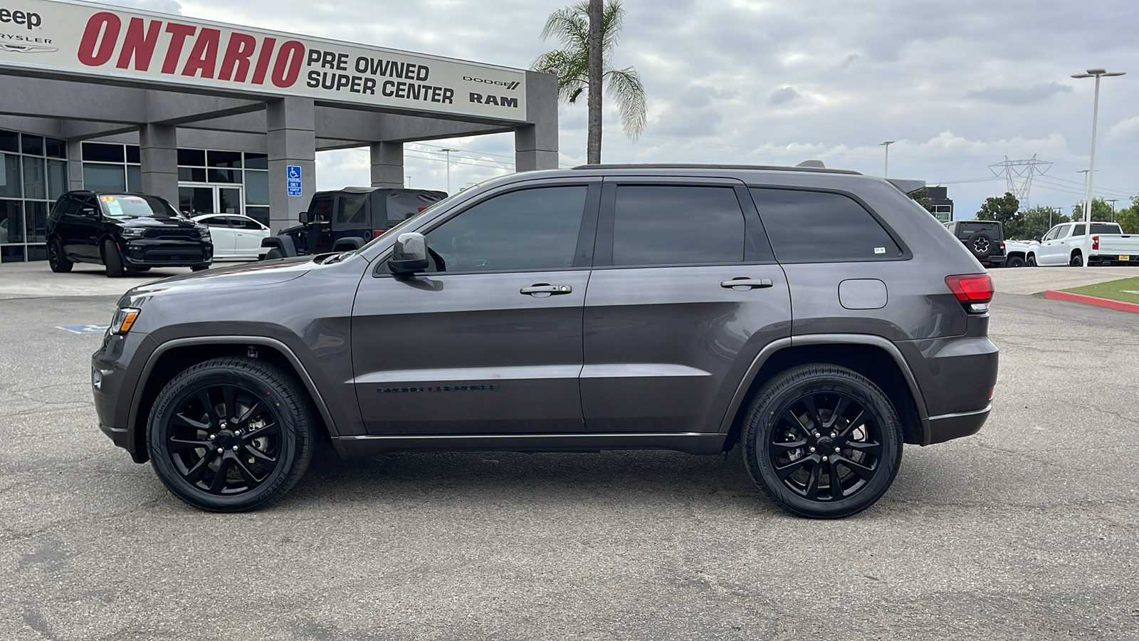 2020 Jeep Grand Cherokee Altitude 6