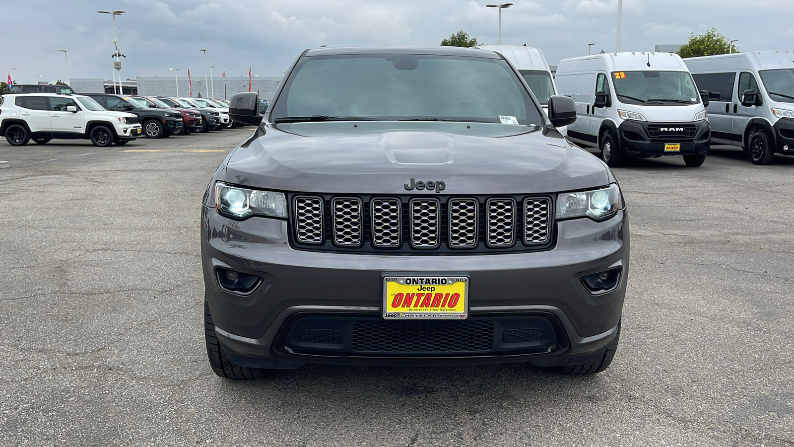 2020 Jeep Grand Cherokee Altitude 8