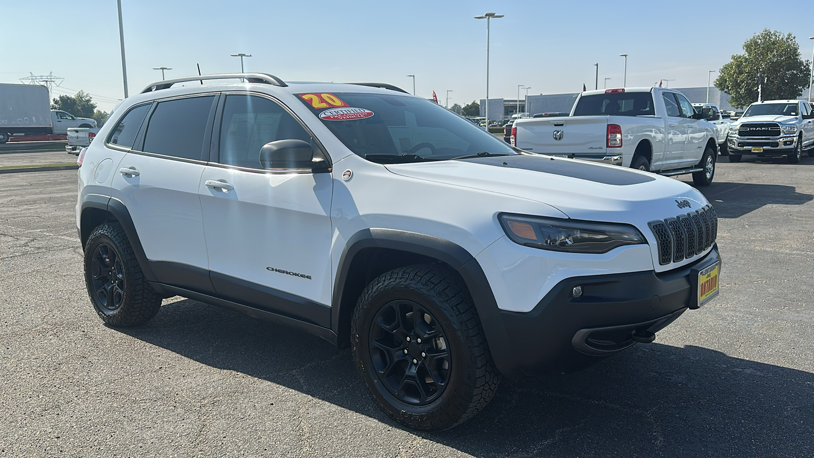 2020 Jeep Cherokee Trailhawk 2