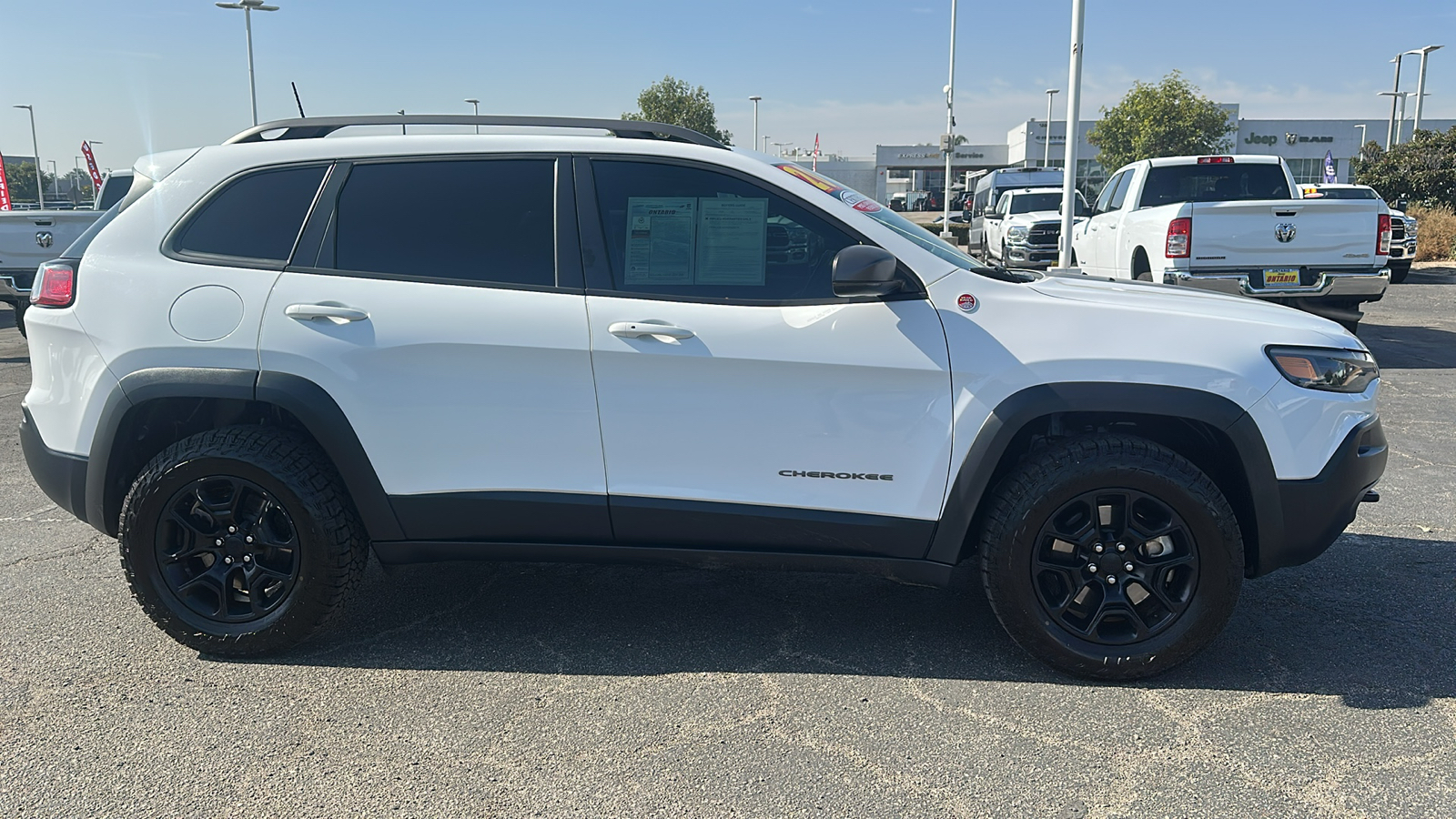 2020 Jeep Cherokee Trailhawk 3