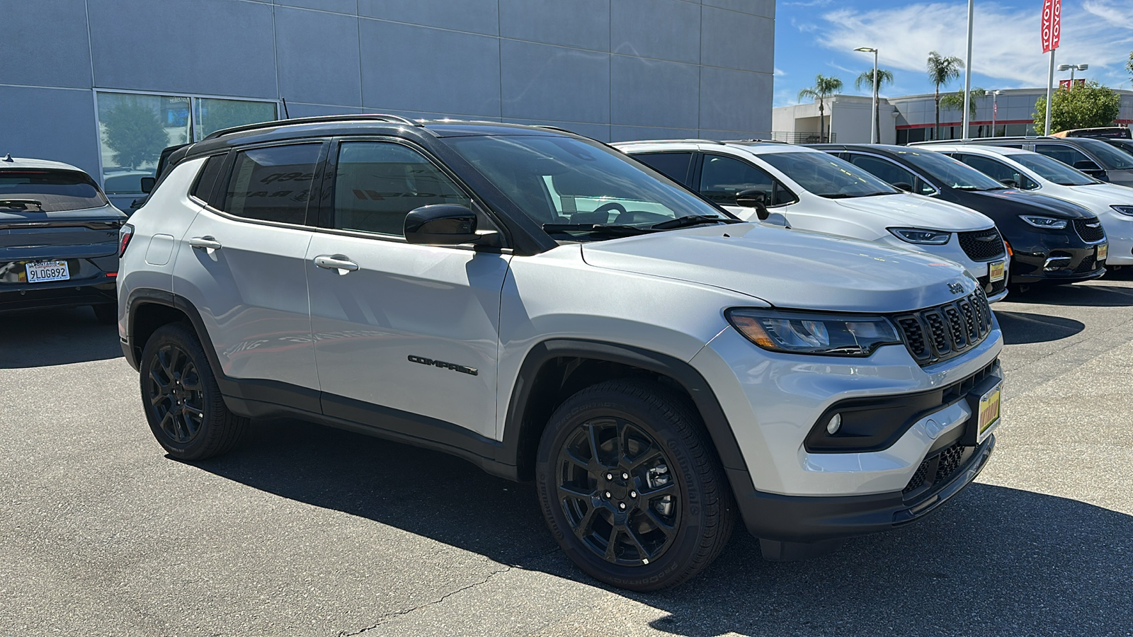 2024 Jeep Compass Latitude 2