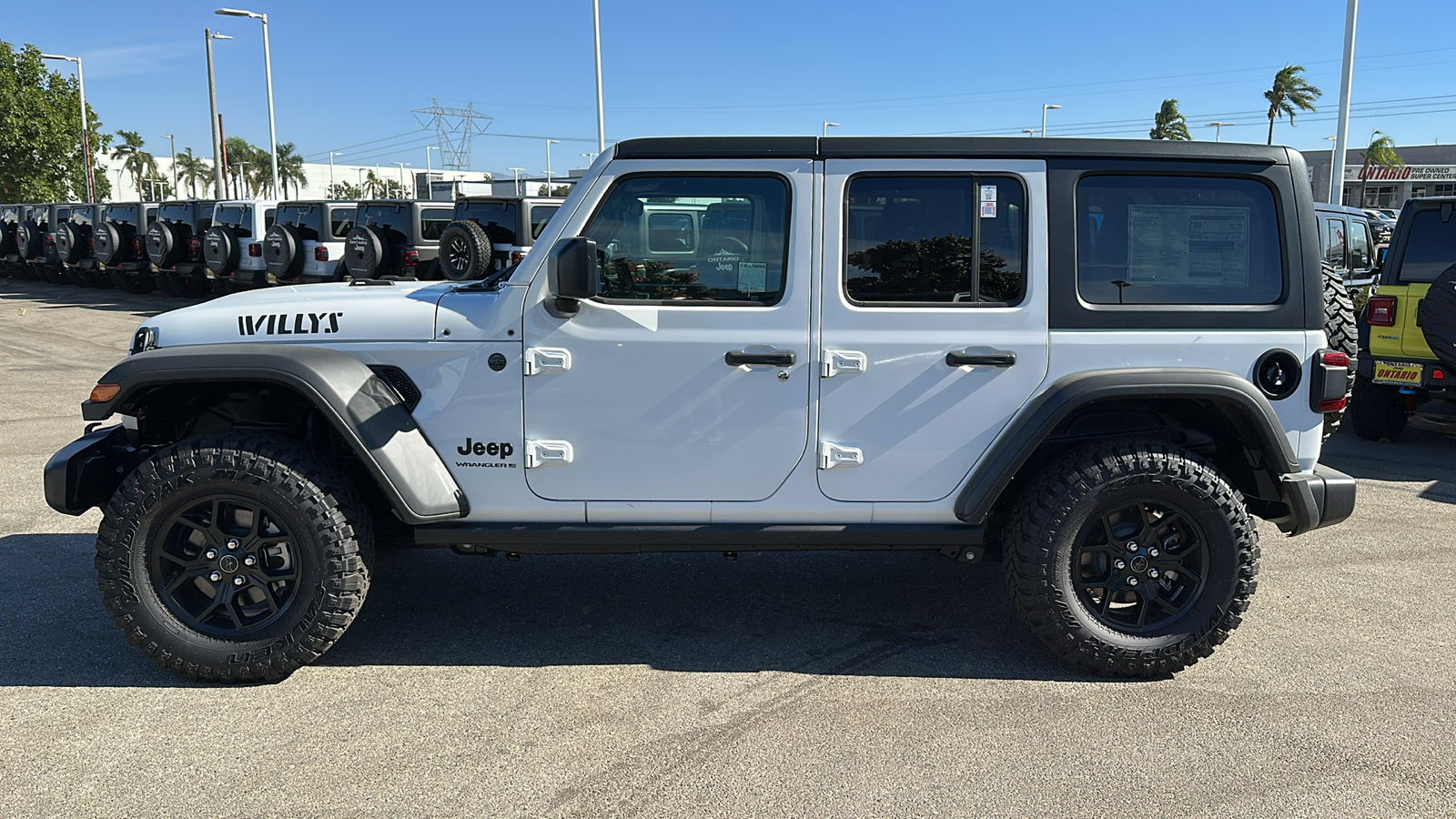 2024 Jeep Wrangler Willys 7