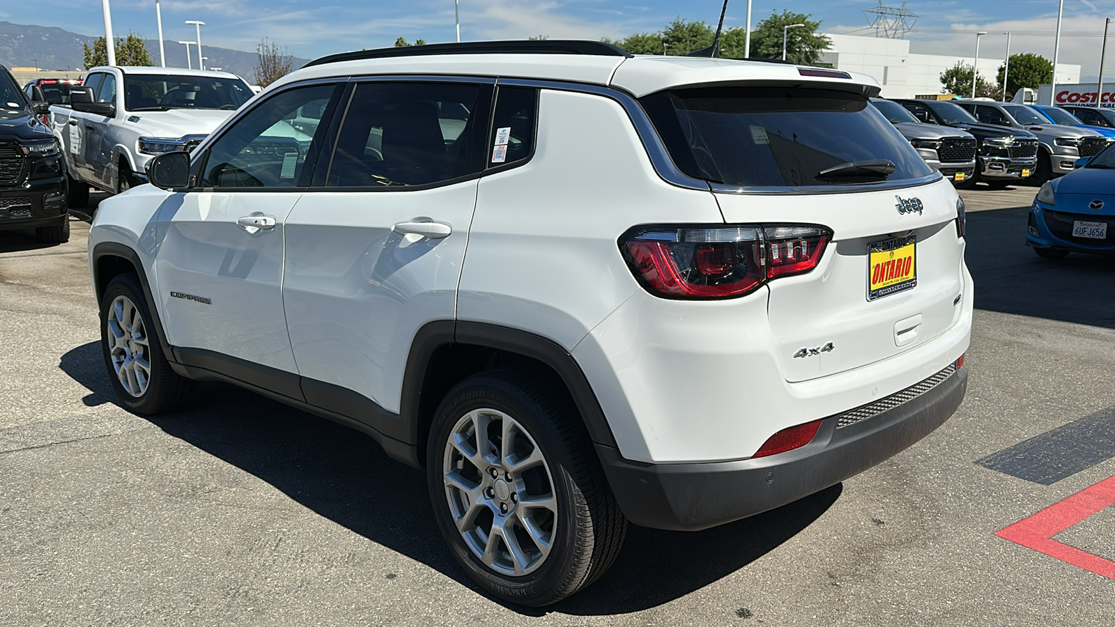 2024 Jeep Compass Latitude Lux 6