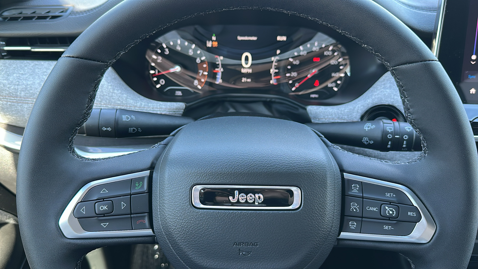 2024 Jeep Compass Latitude Lux 17